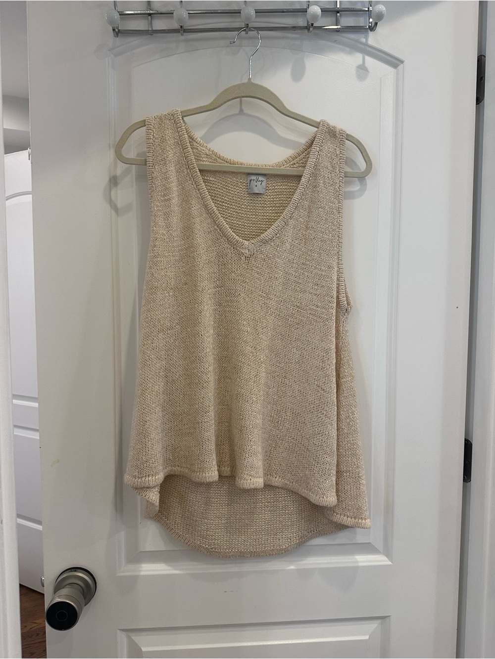 Light Cream Knit V-Neck Sleeveless Tank Top